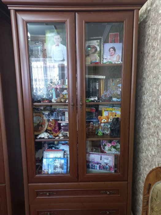 Горка и тумба с зеркалом для зала