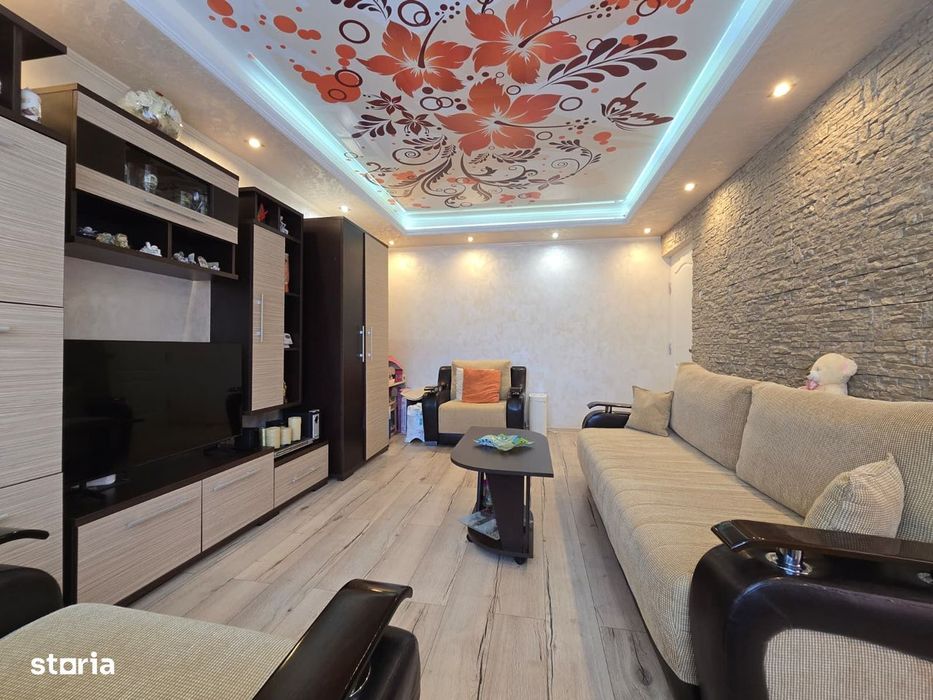 Apartament 2 camere decomandat, etaj 1, centrală proprie - Zona Alfa