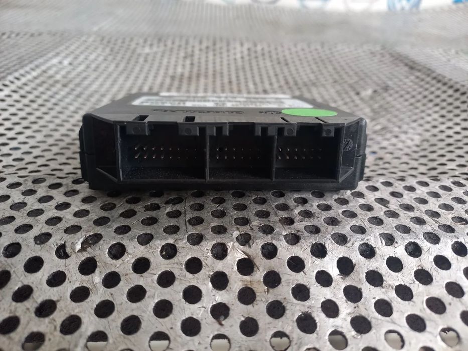 Modul Calculator Senzori Parcare Vw Golf 5 Touran Jetta Caddy Etc. Cod 1K0919283A