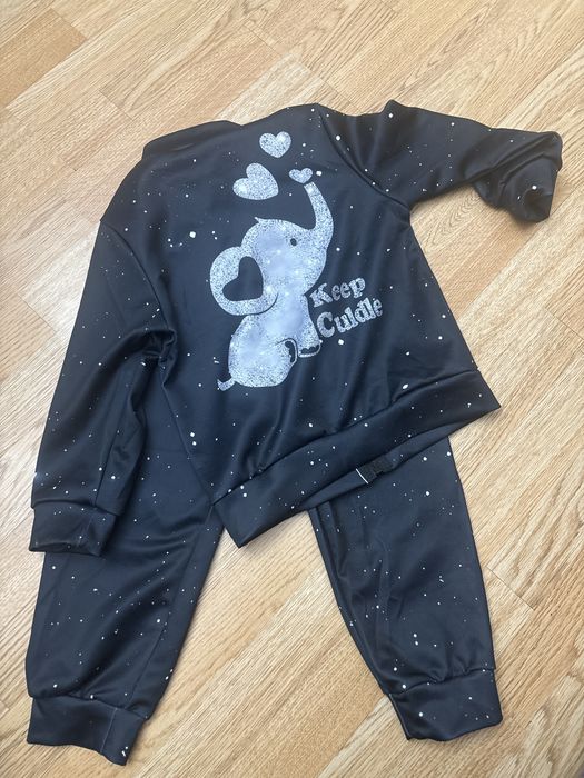 Продам новый костюм