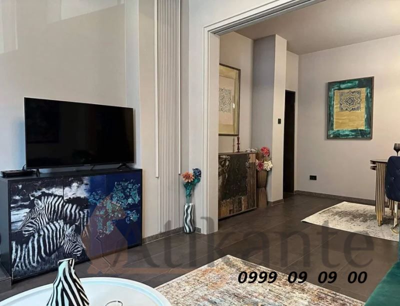 Дава се под наем Двустаен апартамент в София, Център - 65 кв.м за 850 € - Снимка #1