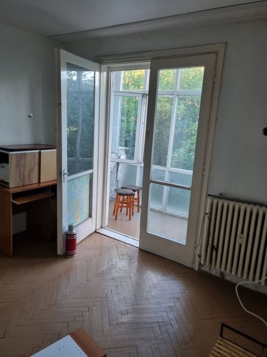 Vând apartament 2camere 52m în tudor vladimirescuBucsinescu