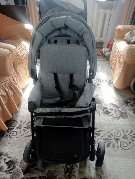 Продаю коляски 2 место