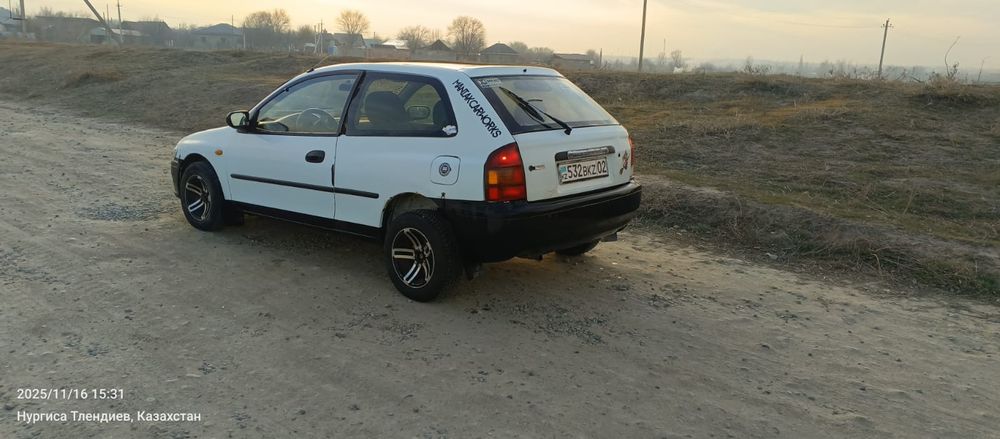 Продам Мазда 323 срочно