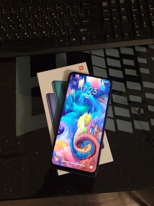 Продам смартфон хiaomi  redmi нот 9