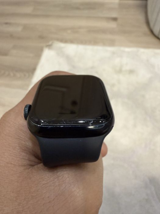 Apple watch series 8