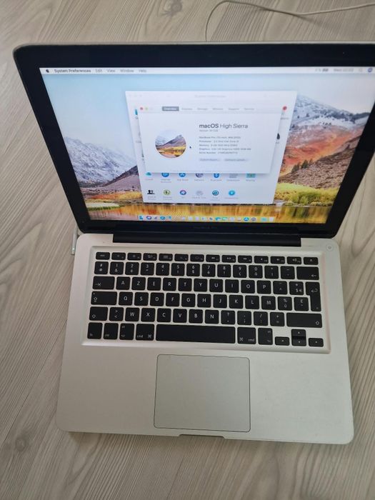 Macbook air 11 inch 2015 ssd  i5