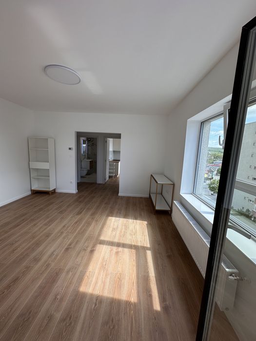 Vand apartament nou si finisat la Vivat Residence