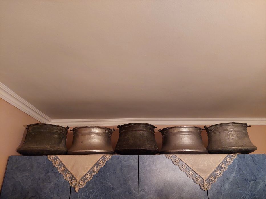 Продавам медни бакъри кантари