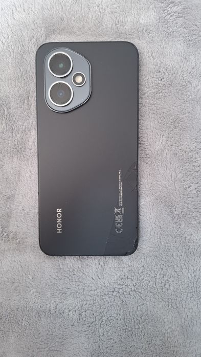 Honor 400 8/256 aybi rasmda