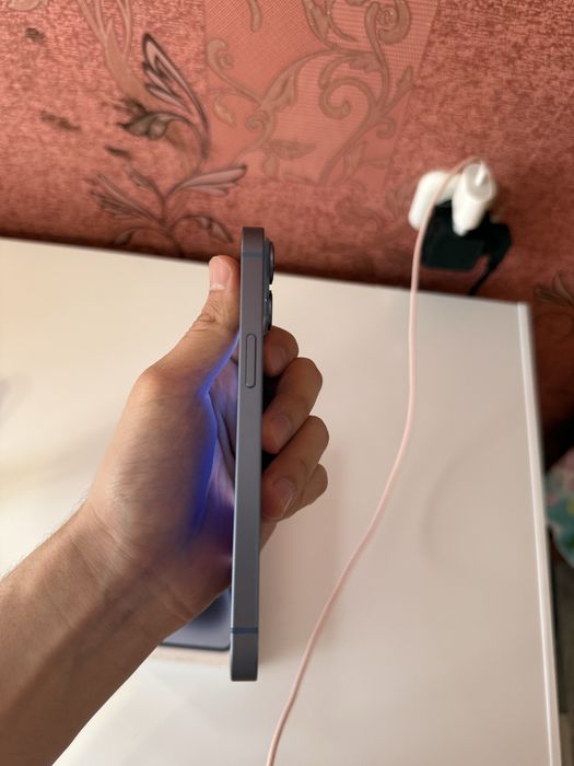 Продается iPhone 14