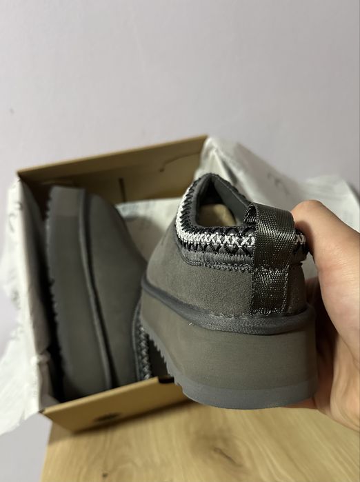 Ugg Tazz Grey.