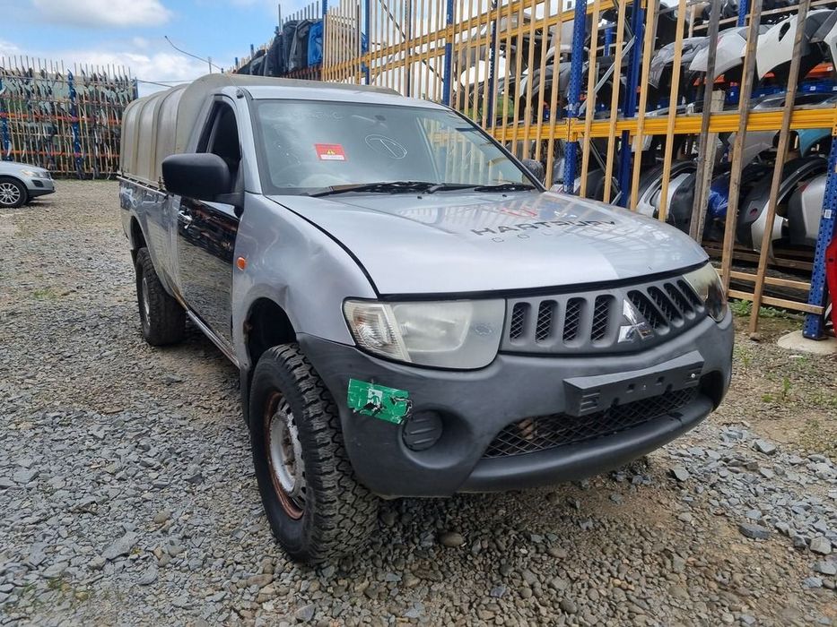 Cutie de viteze manuala Mitsubishi L200 2.5 Diesel 2006 - 2010 136CP Manuala 5 Trepte ...