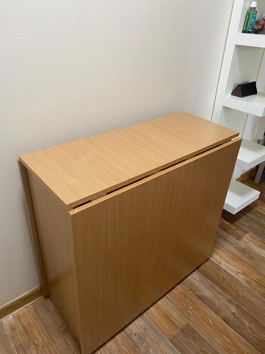 Продам стол деревянный