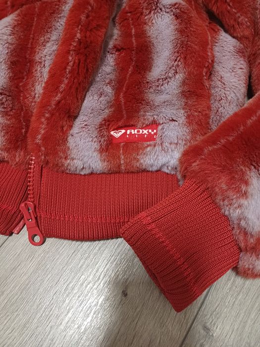 Пухено якенце Roxy