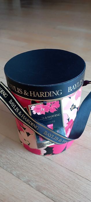 Козметичен комплект Baylis & Harding  Cherry Blossom