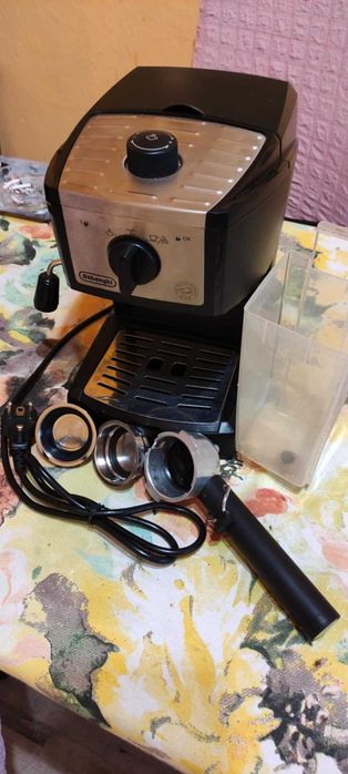 Продавам еспресо кафемашина Delonghi EC 157