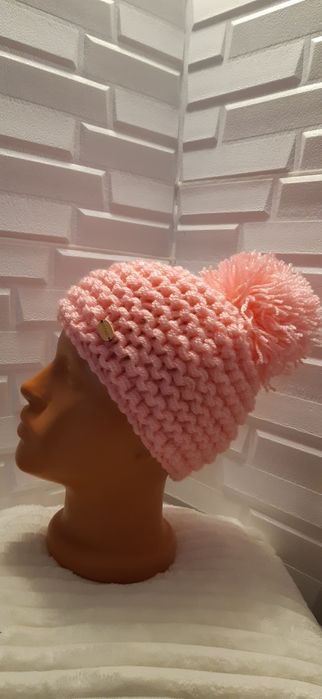 Ръчно изплетени шапки