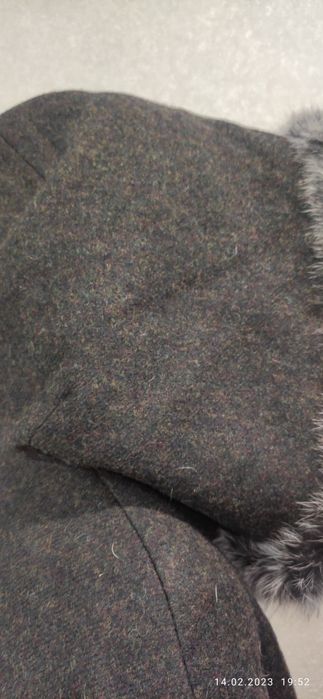 Продам новое шерстяное пальто.