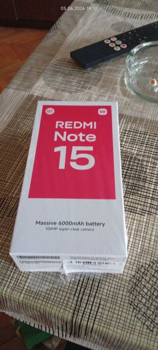 Продавам телефон Xiaomi Redmi Note 15
