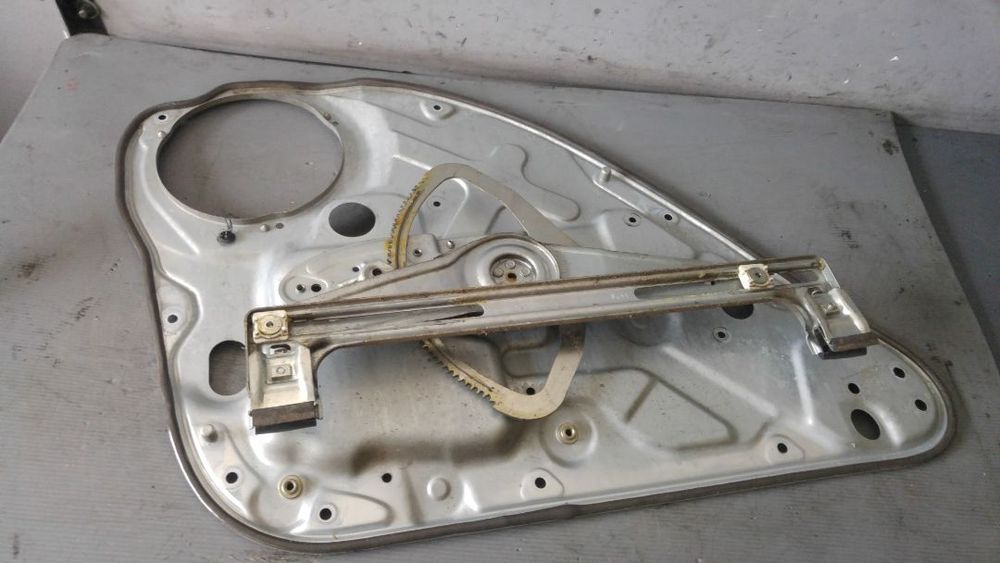 macara dreapta spate ford c-max 3m51-r045h22-a