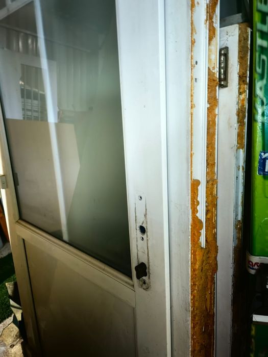 14 geamuri termopan și 2 usi