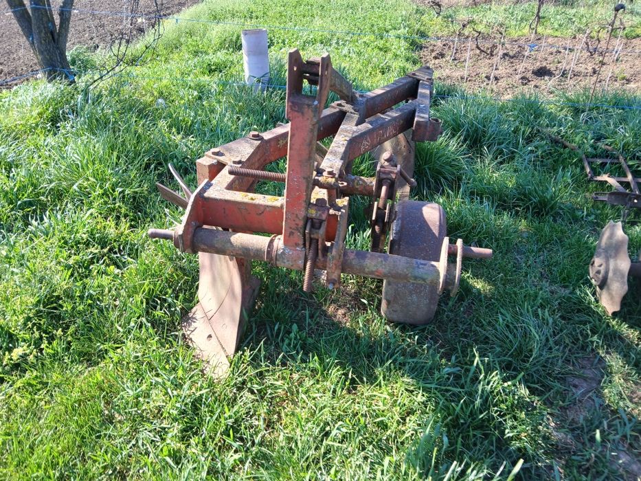 Vând disc si plug