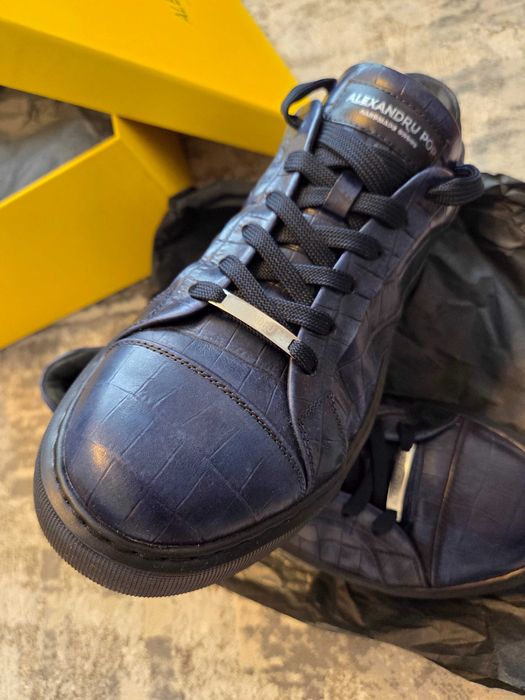 Vand sneakers barbati Alexandru Pop