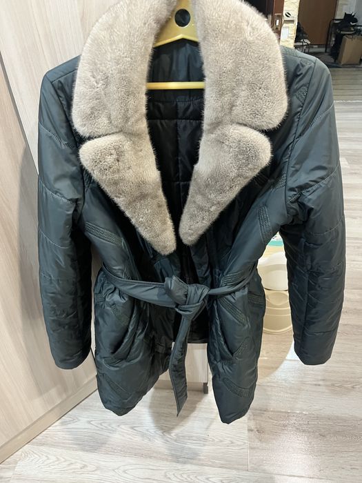 Продам зимнюю куртку