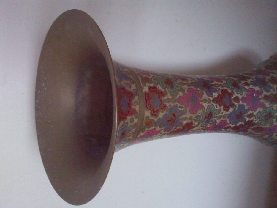 Vaza mare alama bronz 60 cm gravata cu flori rosu, roz, albastru, bleu