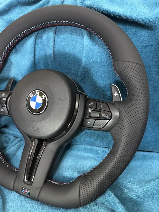 Volan BMW M Tesit cu padele si piele