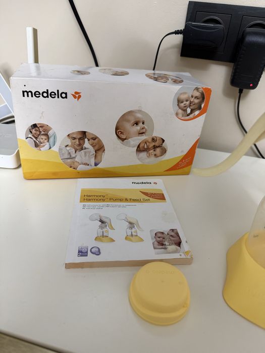 Молокоотсос Medela
