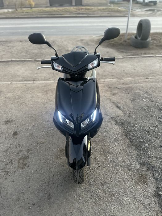 Продам Новый мопед М8