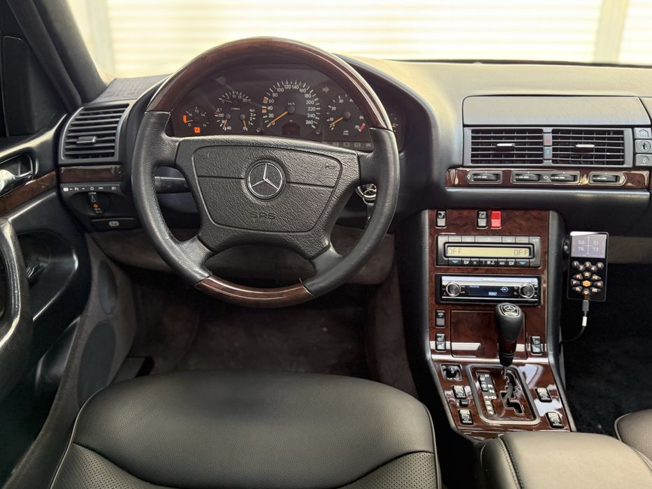 Mercedes-Benz W140 S500