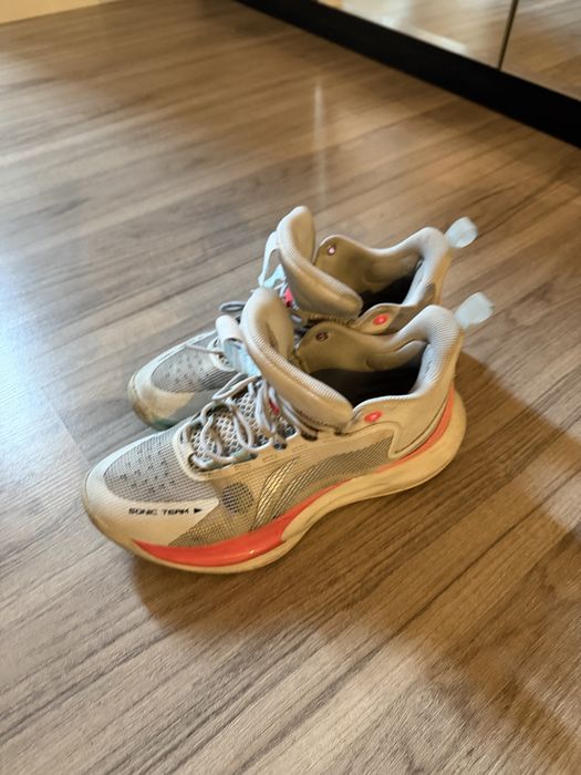 Li ning баскетбольные кроссовки
