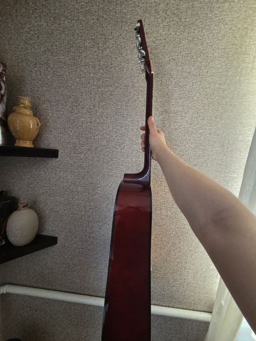 Гитара акустическая