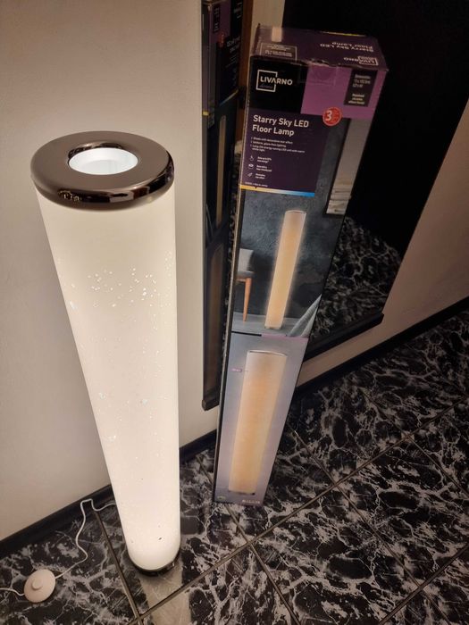 Veioza cilindrica de podea cu telecomanda 103 cm