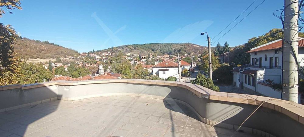 Продава се Къща в София, Хладилника - 350 кв.м за 472 €/кв.м - Снимка #2