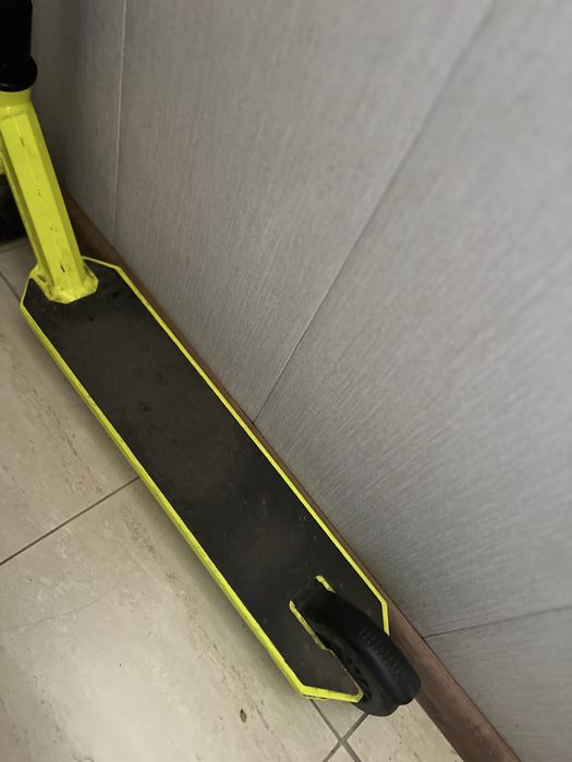 Самокат трюковый Oxelo MF One желтый