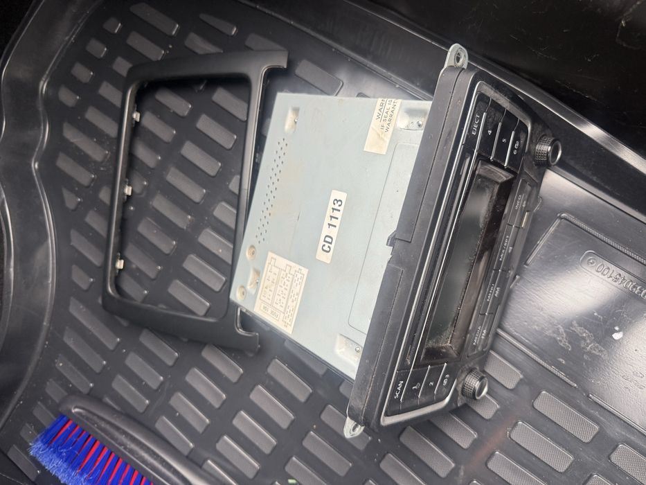 Магнитола Volkswagen Polo.