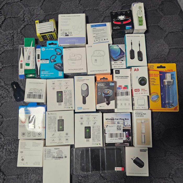 Лот от стоки Car play и други интересни неща