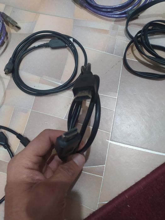 Кабель и зарядка продам