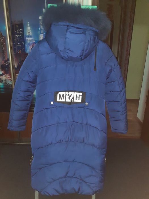 Продам зимний пуховик на девочку