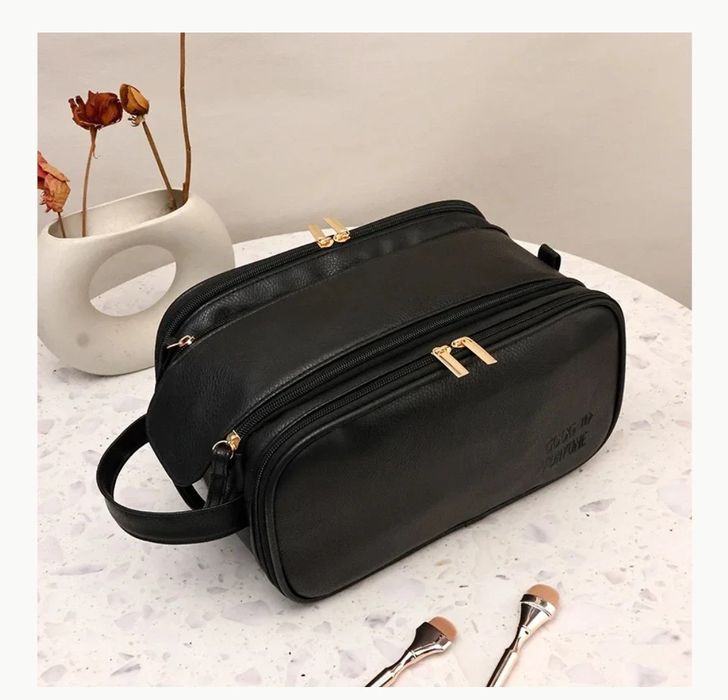 Макияжная сумочка