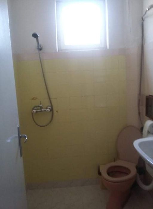 Дава се под наем Двустаен апартамент в Карлово - 54 кв.м за 193.8 € - Снимка #3