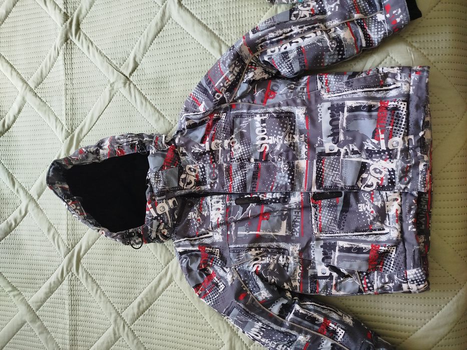 Продам комплект одежды на мальчика