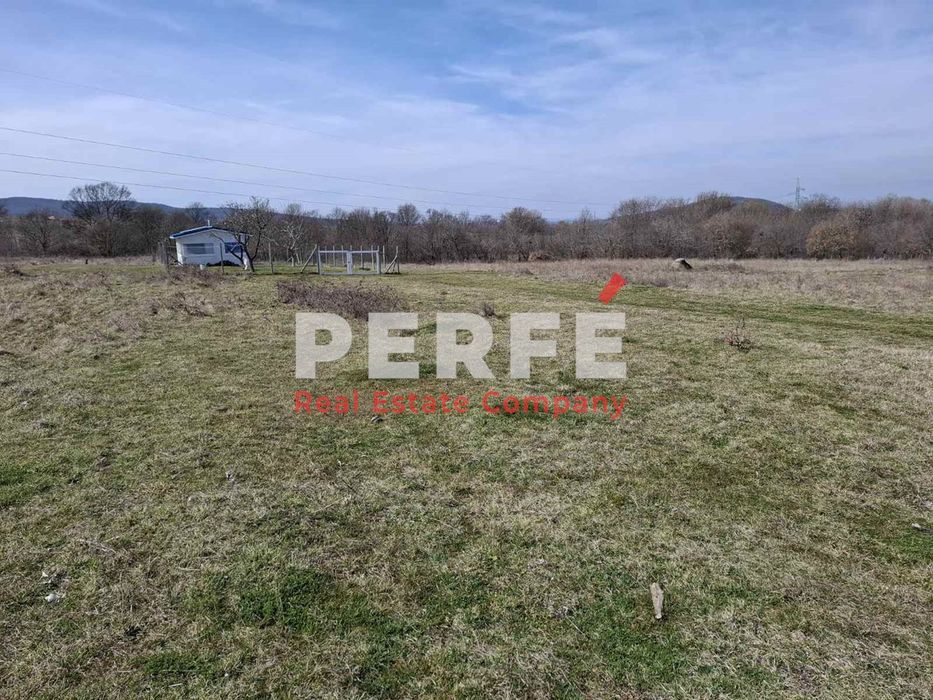 Продава се Парцел в Черноморец - 500 кв.м за 53 €/кв.м - Снимка #2