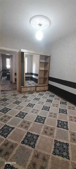 Продаётся 3х комн квартира на 2 этаже Ор-р Динамо базарчик