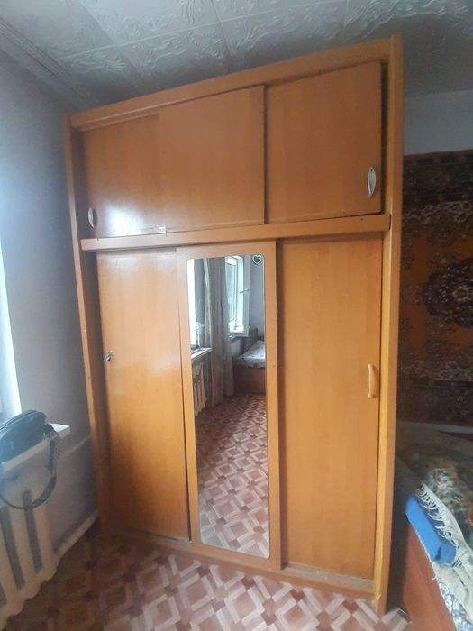 Продам шкаф срочно