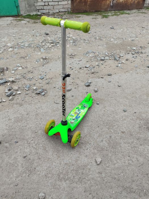 Детский  самокат